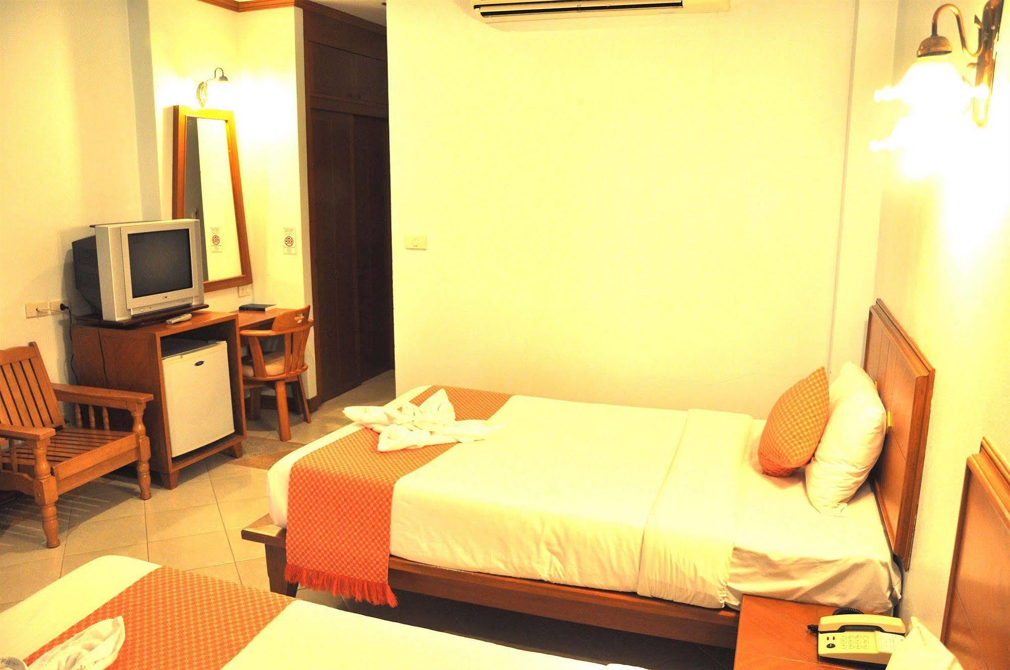 Oyo 385 Aonang President Hotel Ao Nang Esterno foto