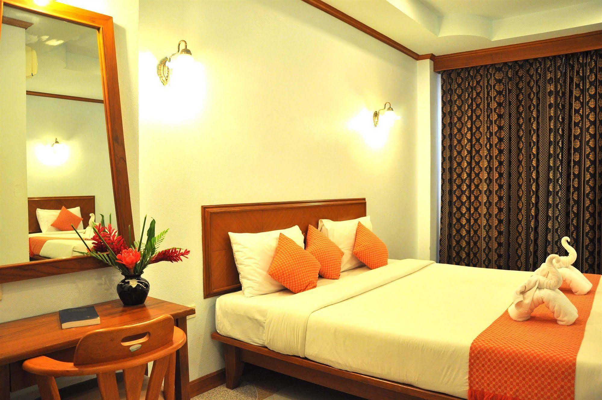Oyo 385 Aonang President Hotel Ao Nang Esterno foto